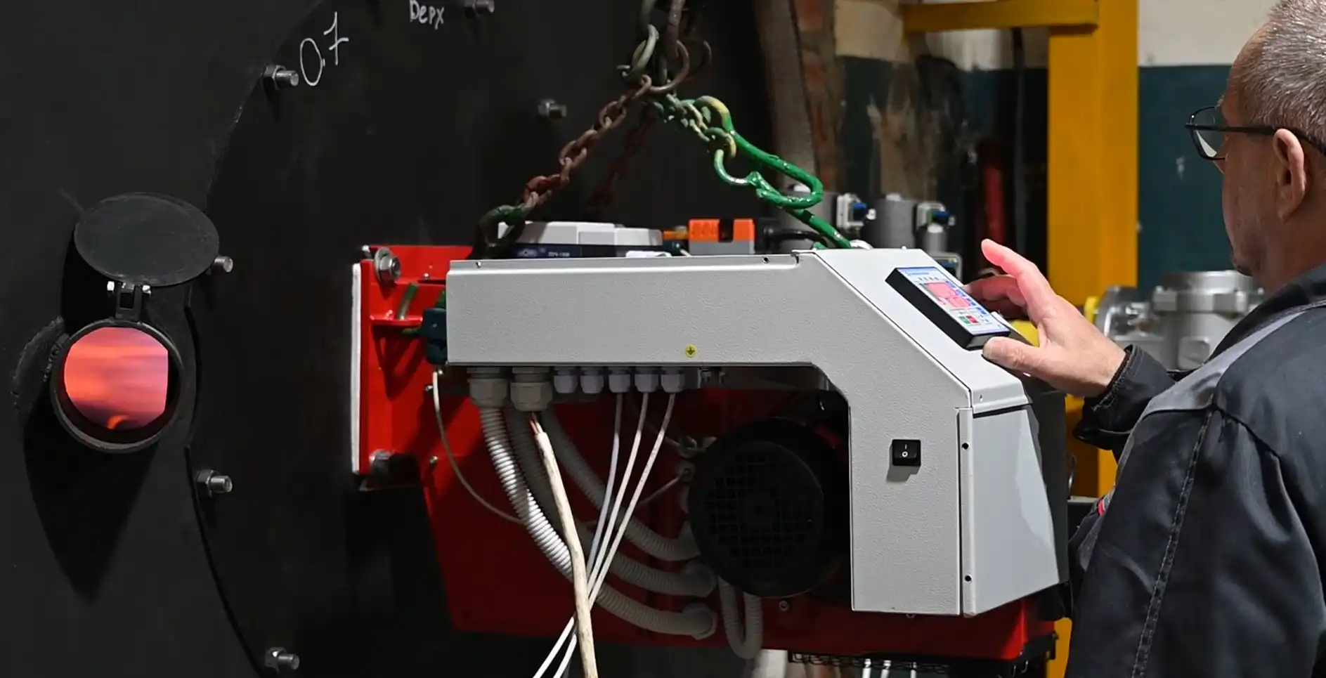 Производство промышленных газовых и дизельных блочных горелок полного цикла.